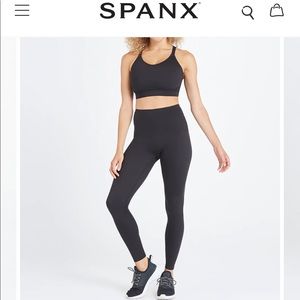 NWT SPANX • Active Leggings